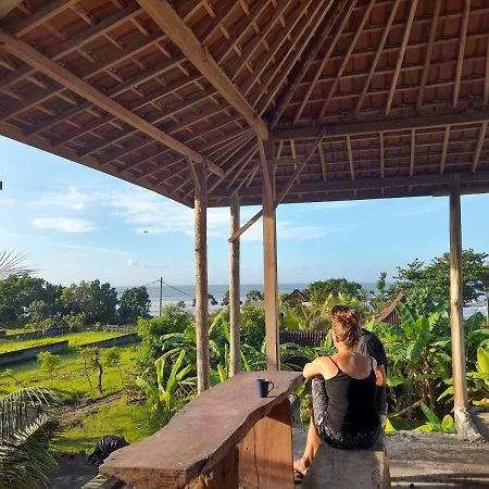 The Nyamo Surf & Stay Pulukan Exterior foto