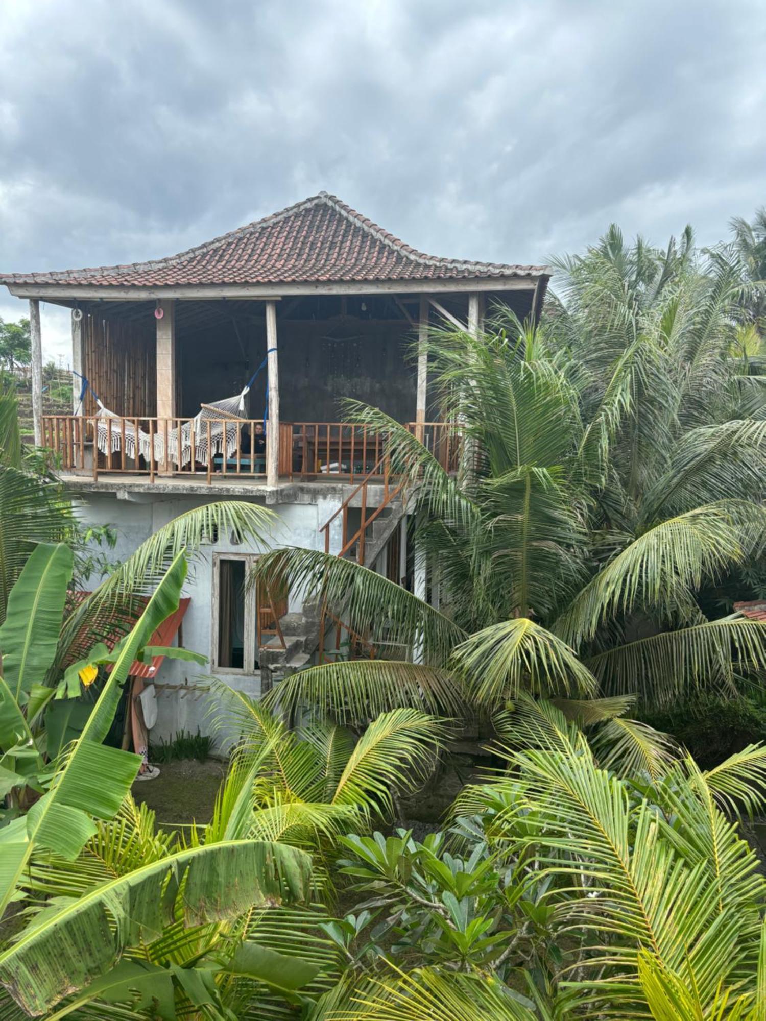 The Nyamo Surf & Stay Pulukan Exterior foto
