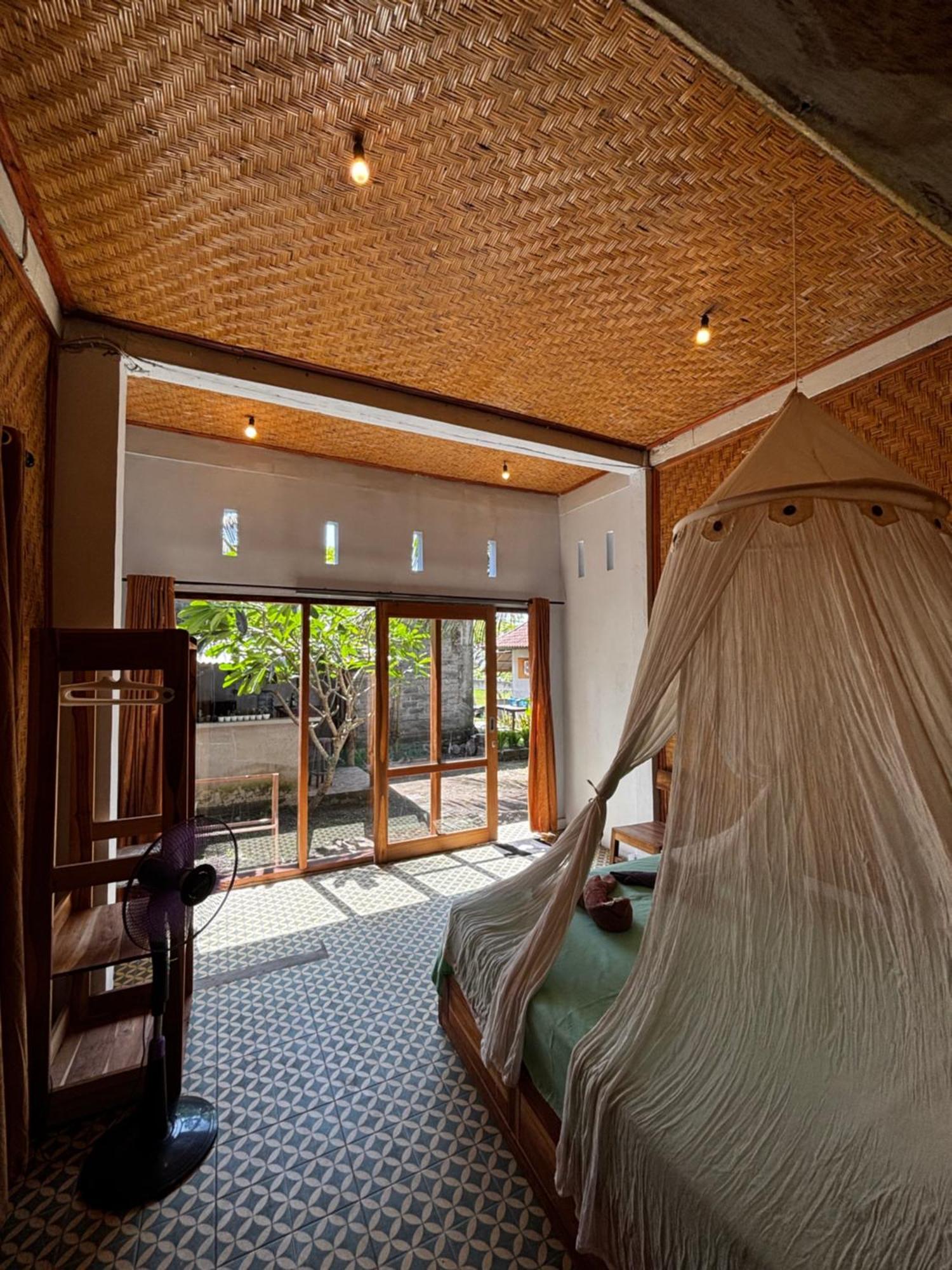 The Nyamo Surf & Stay Pulukan Exterior foto