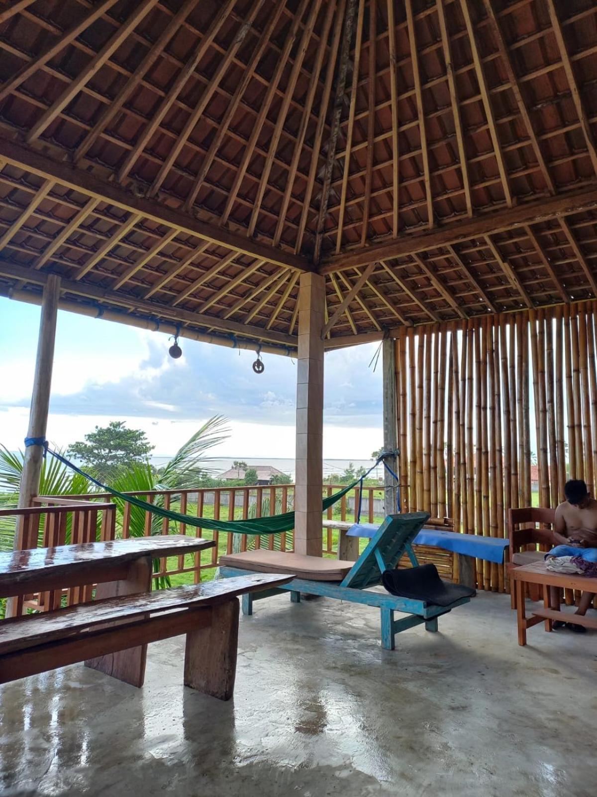 The Nyamo Surf & Stay Pulukan Exterior foto
